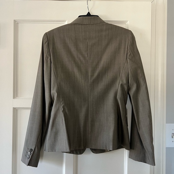 MaxMara Wool/Silk Blend Suit - Picture 4 of 12